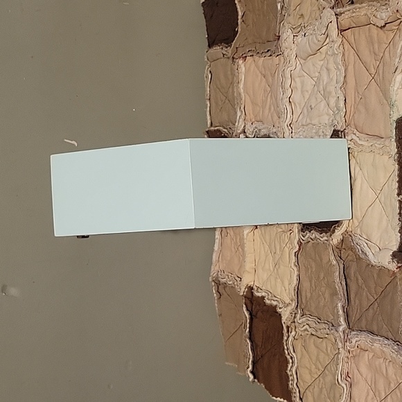 3 tier shelves pink, purple, green - Picture 10 of 13